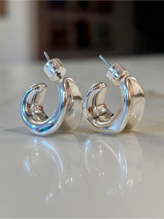 COS Jewelry - COS Sculpted Silver Hoop Earrings